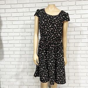 Gabby Skye Women’s Black and Red Bird Print Tea Dress